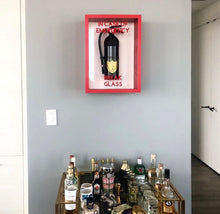 En caso de rotura de vidrio de emergencia: extintor de incendios de champán de tamaño completo.